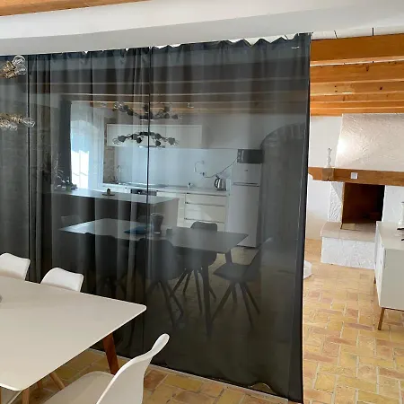 Apartment Plazza Leonardo Vižinada